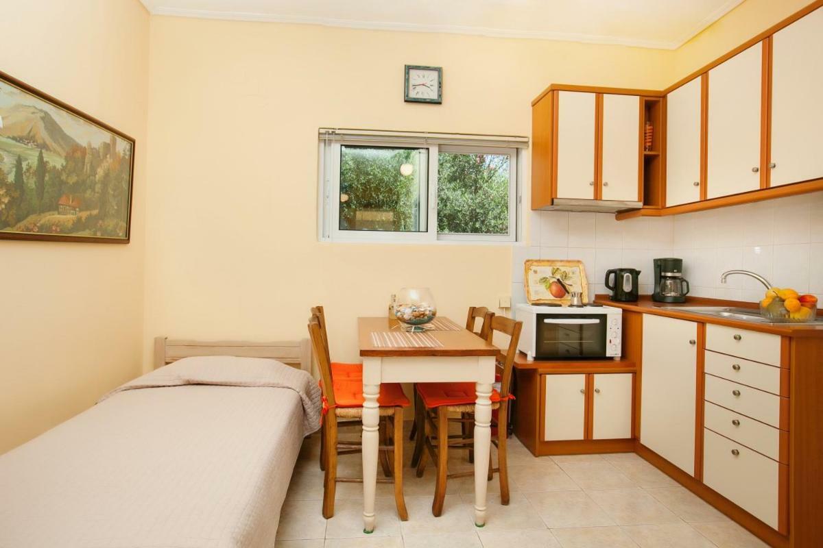 Filothei Apartments Mikrá Mandínia Zewnętrze zdjęcie