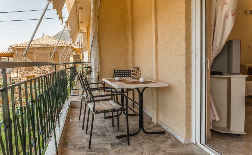 Filothei Apartments Mikrá Mandínia Zewnętrze zdjęcie