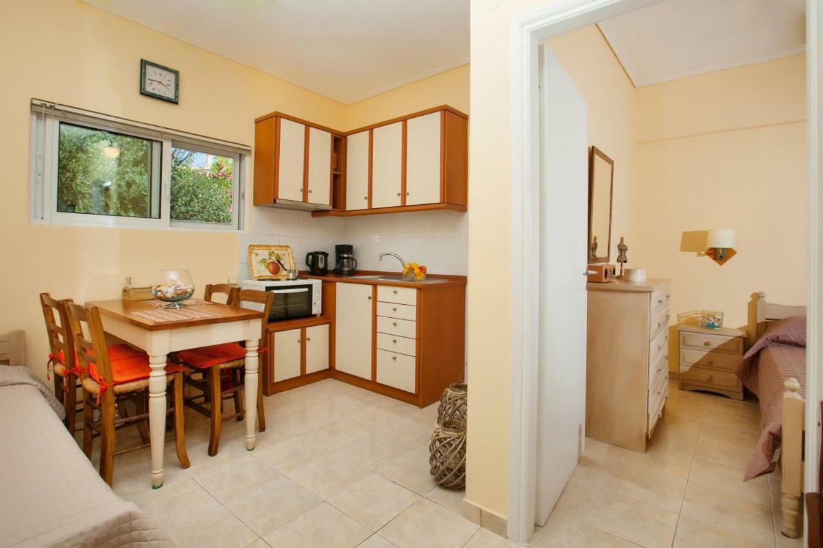 Filothei Apartments Mikrá Mandínia Zewnętrze zdjęcie